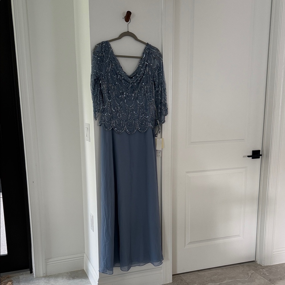 NWT Mother of the Bride Dusty Blue Elegant Occasion Dress